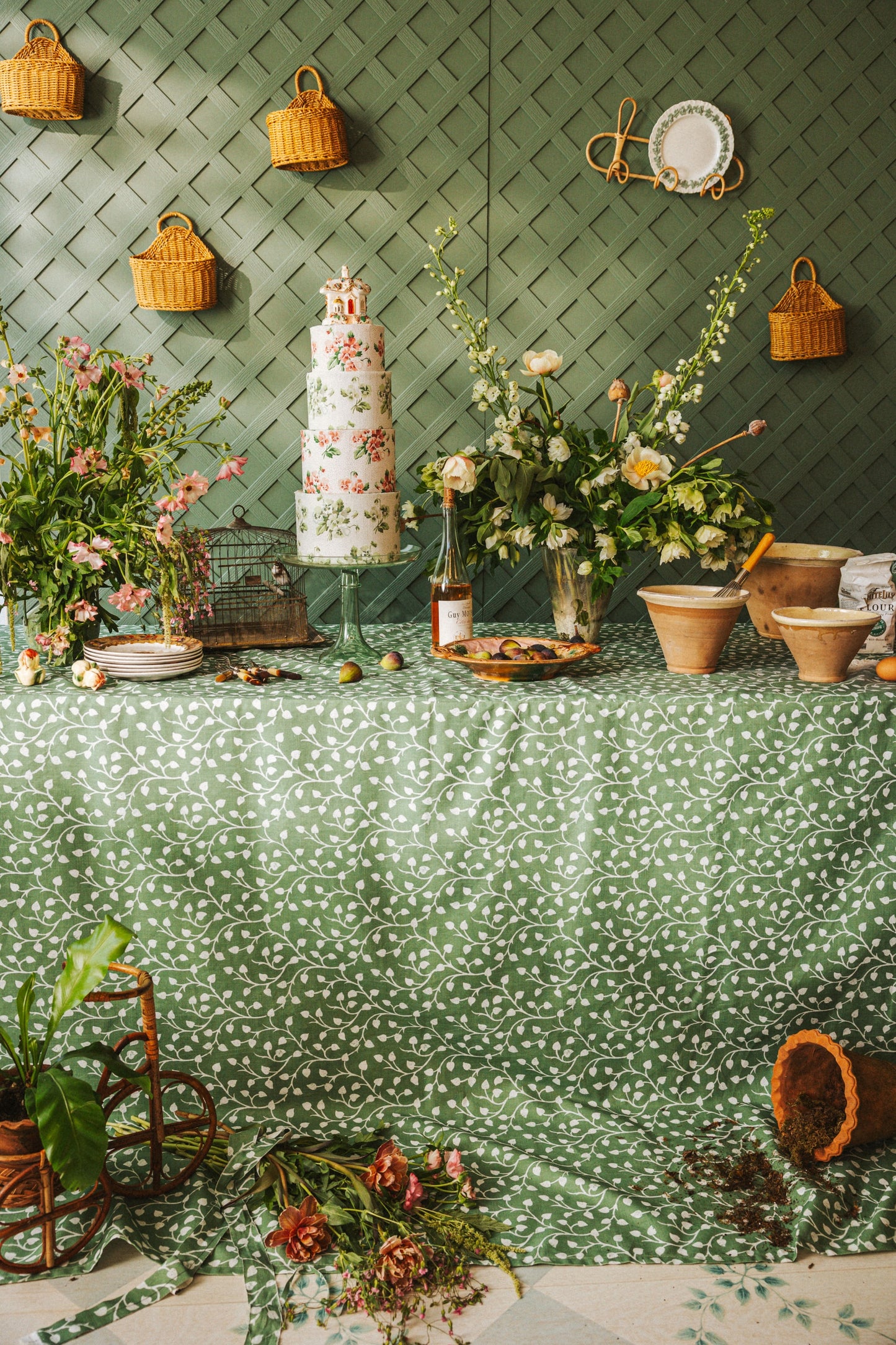 Deco Vine - Verdant (F)