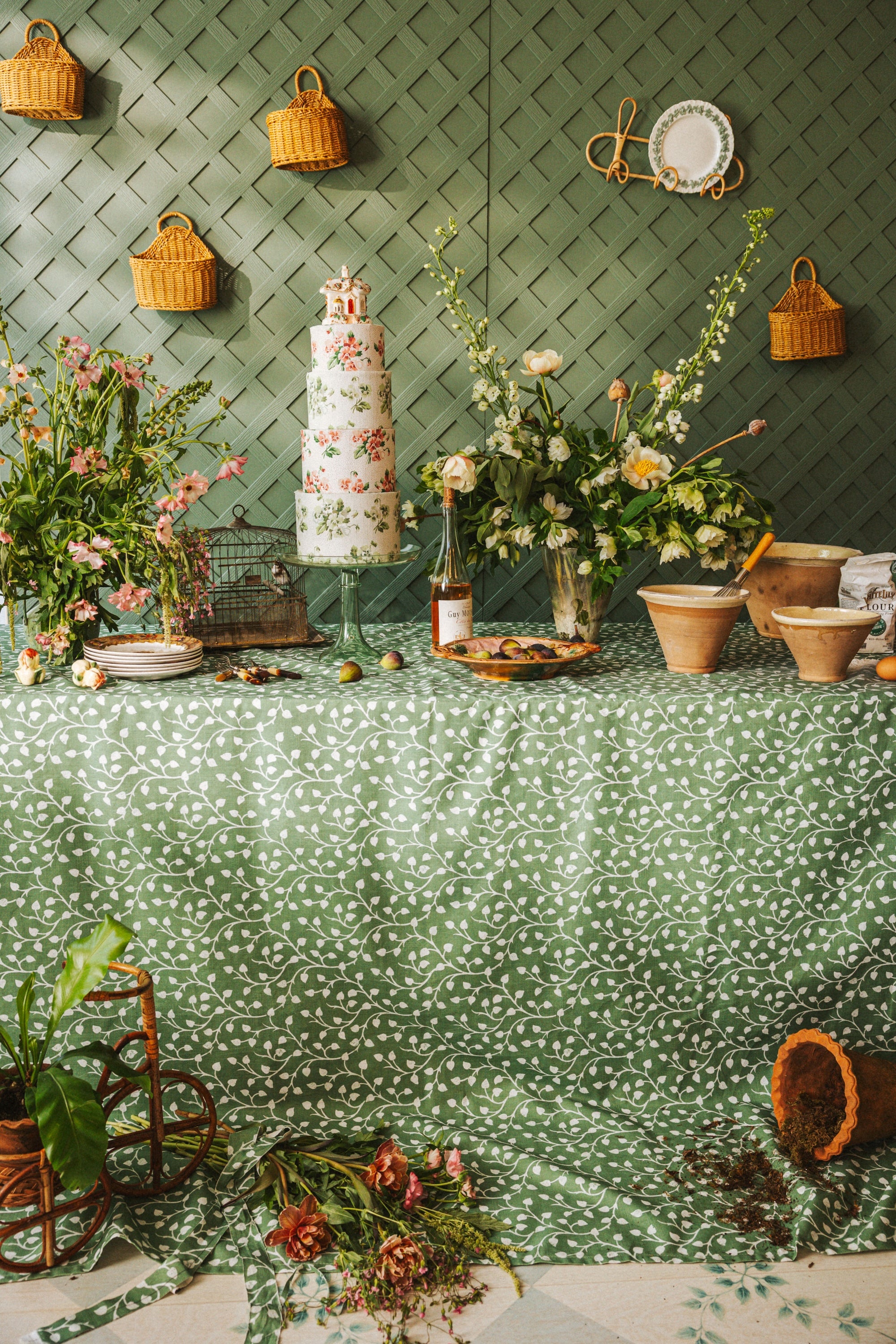 Deco Vine - Verdant (F)