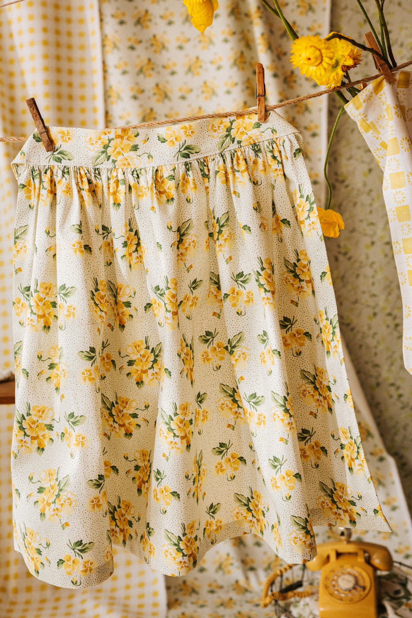 Chintz Bouquet - Buttercup (F)